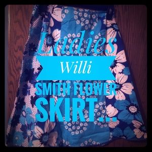 Ladies Flower Skirt...